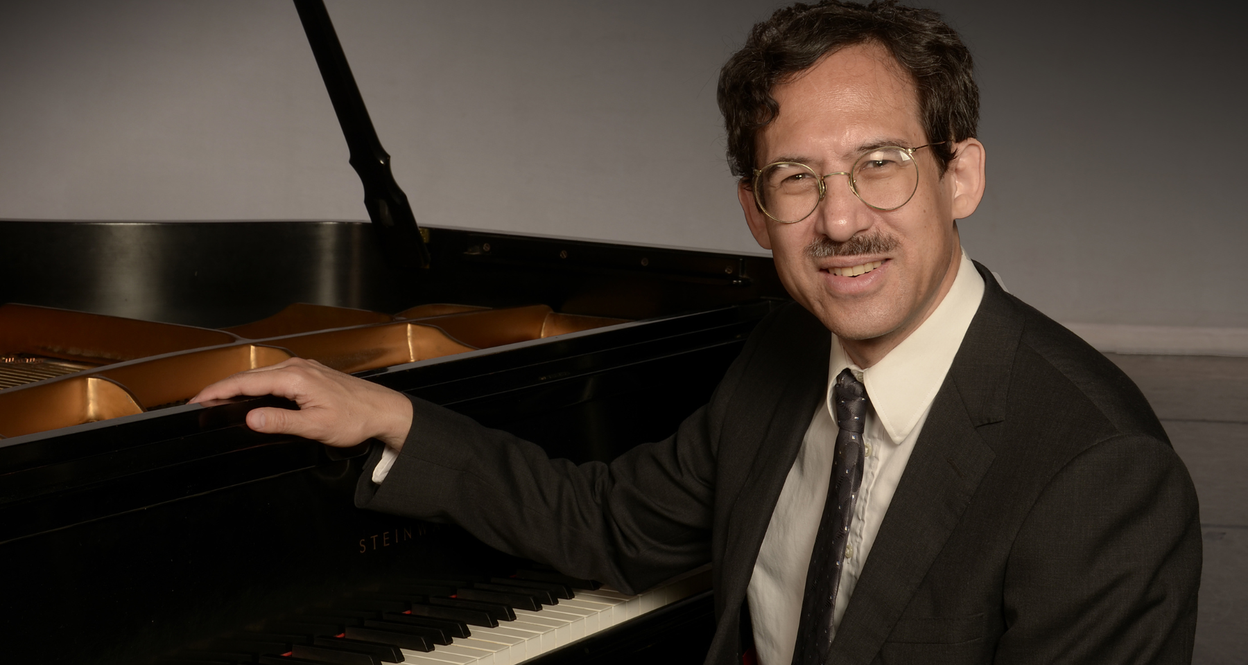Michael Arnowitt plays Haydn, Schumann, Walker, Liszt, and more