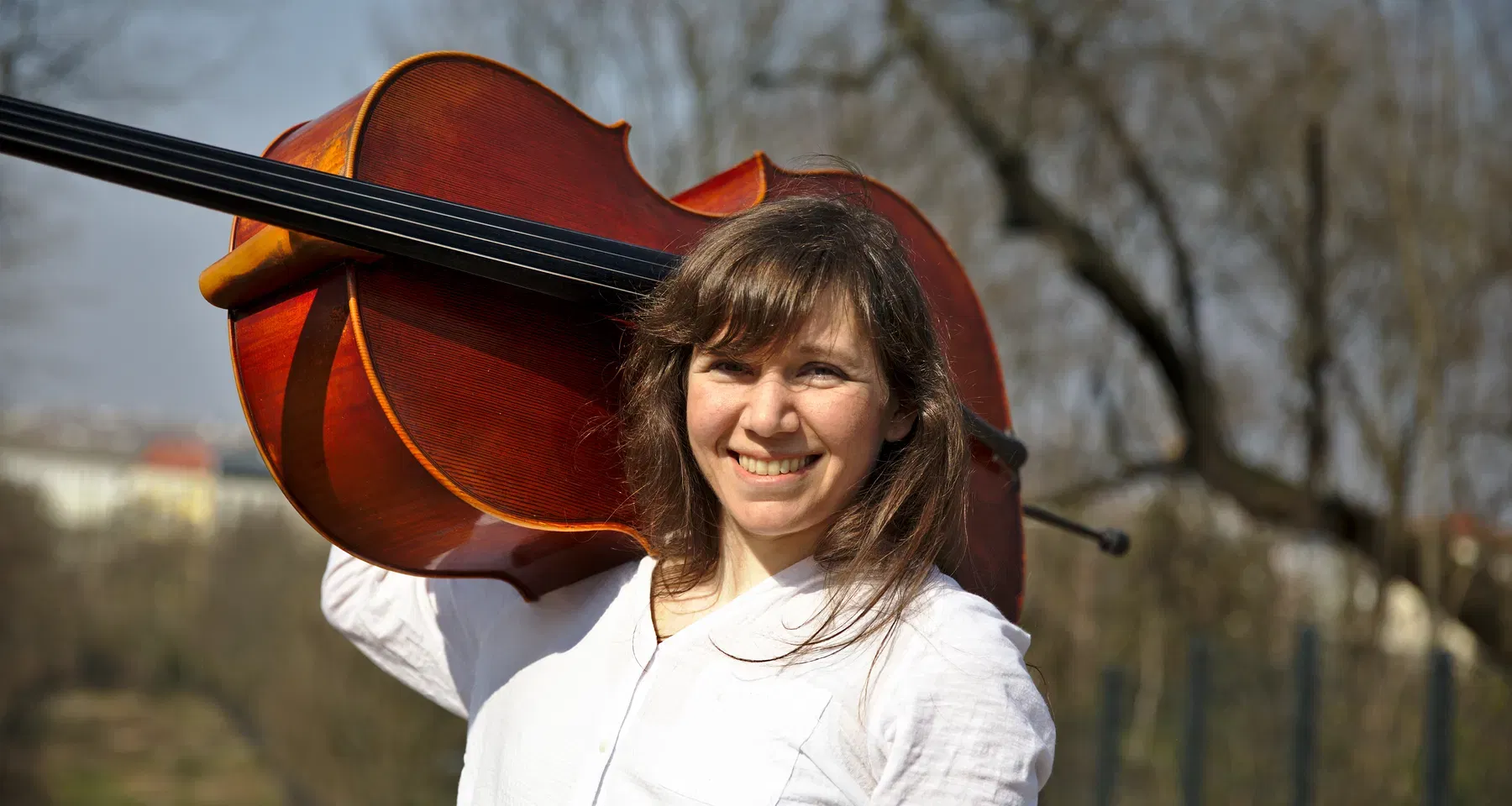 Wunderschöne Cello-Musik im Schafstall / Gorgeous Cello Music in the Sheep Barn