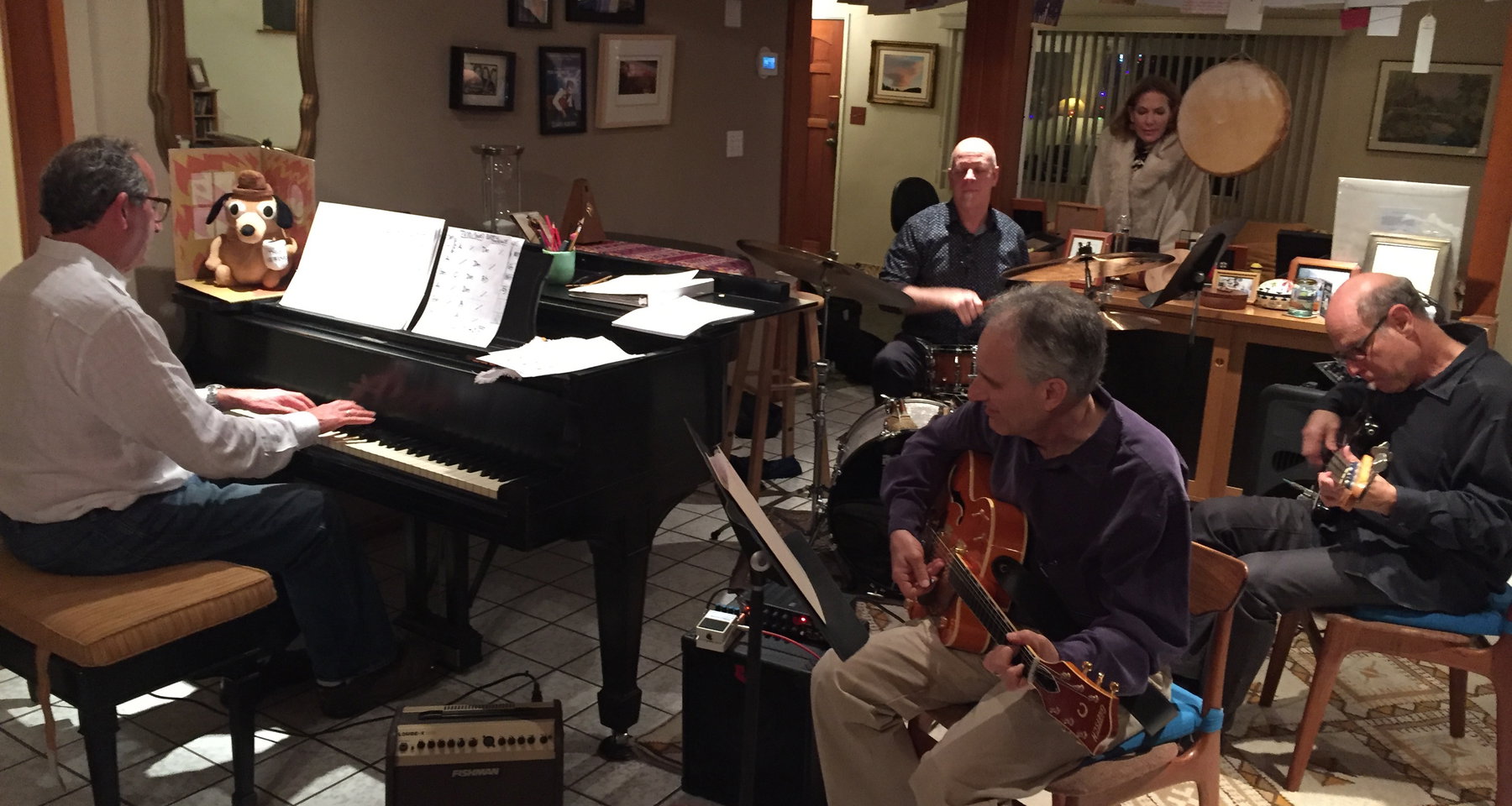 George Kahn Quartet in an intimate setting