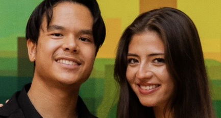 Piano, Voice, and No Bad Seats