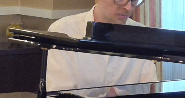 Sunday 2:15pm 09 Nov 2025 Illya Bunyakin, Ukranian Pianist, probable 4 hands 2nd set w/Professor Svetlana Kaplanskaya; POTLUCK dinner buffet; top award finalist WIPAC. 95/46